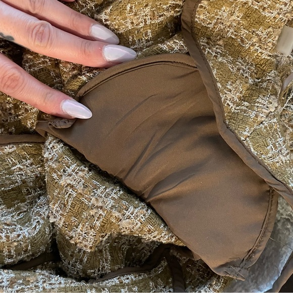 NWOT Elie Tahari Long Women’s Buttoned Luxury Tweed Jacket (Size M) - Picture 5 of 5